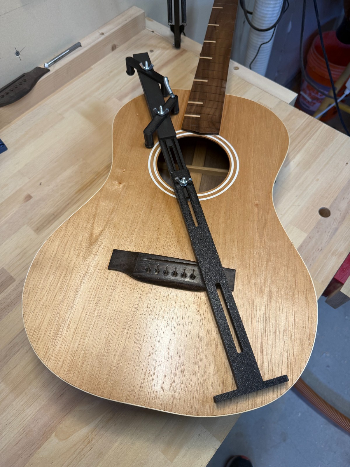 Guitar Neck Centering & Bridge Alignment Jig | Self-Centering | Adjustable