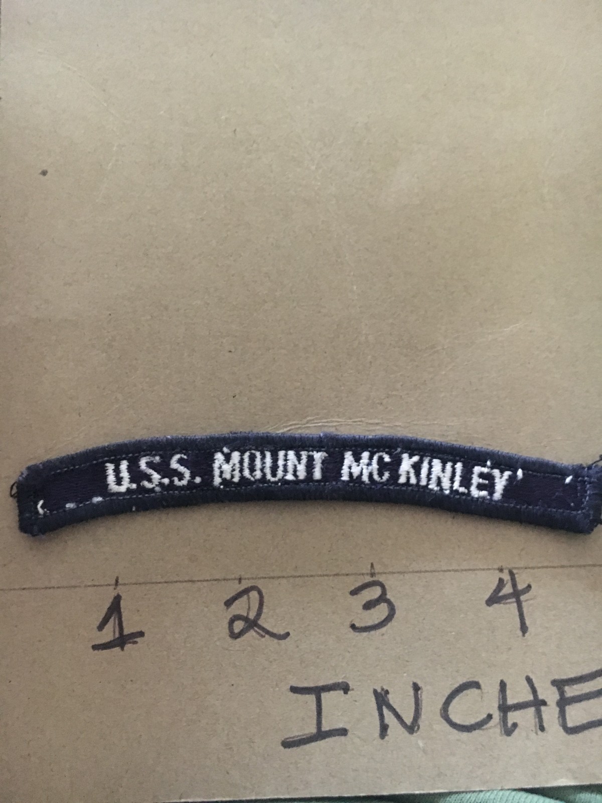 US NAVY SHOULDER STRIP TAB *** rocker *** Patch USS Mount Mckinley