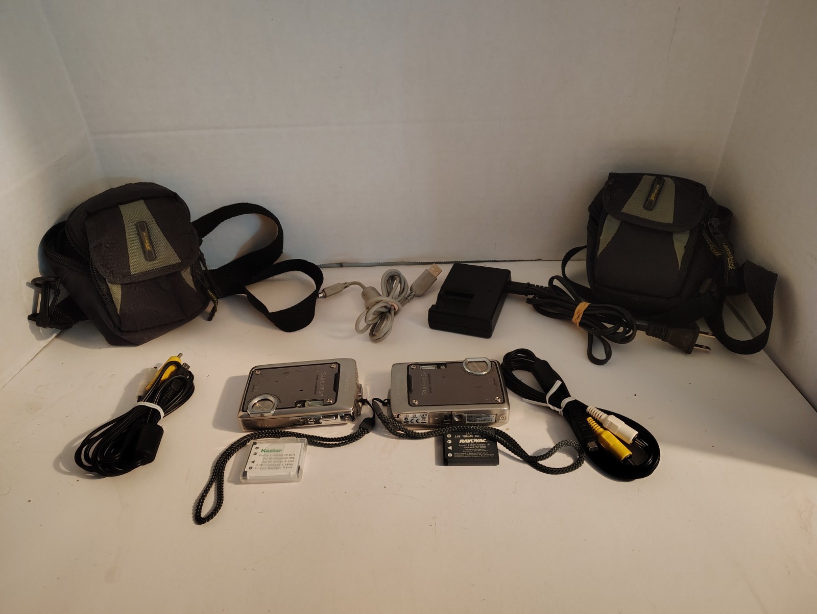 Olympus Camera Lot Stylus 770SW (X2) (BOTH WORK)