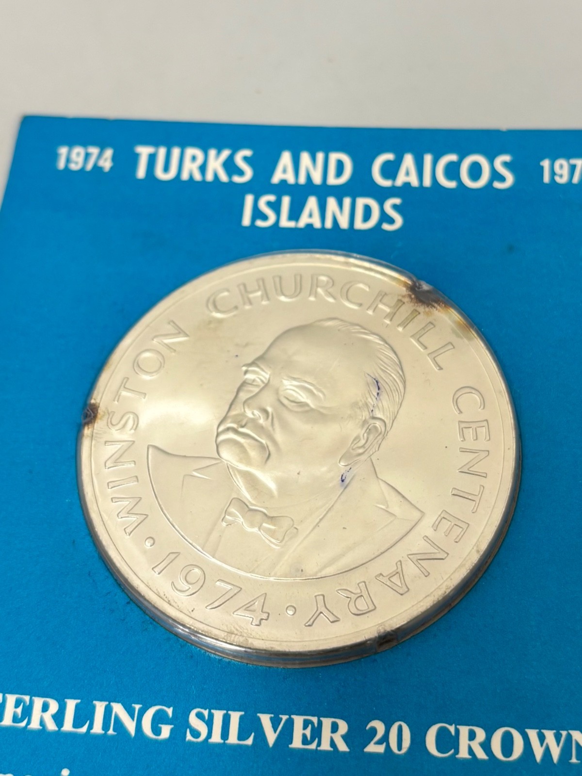 1974 Churchill STERLING SILVER COIN Turks & Caicos Islands 20 Crown 1.1509 ASW