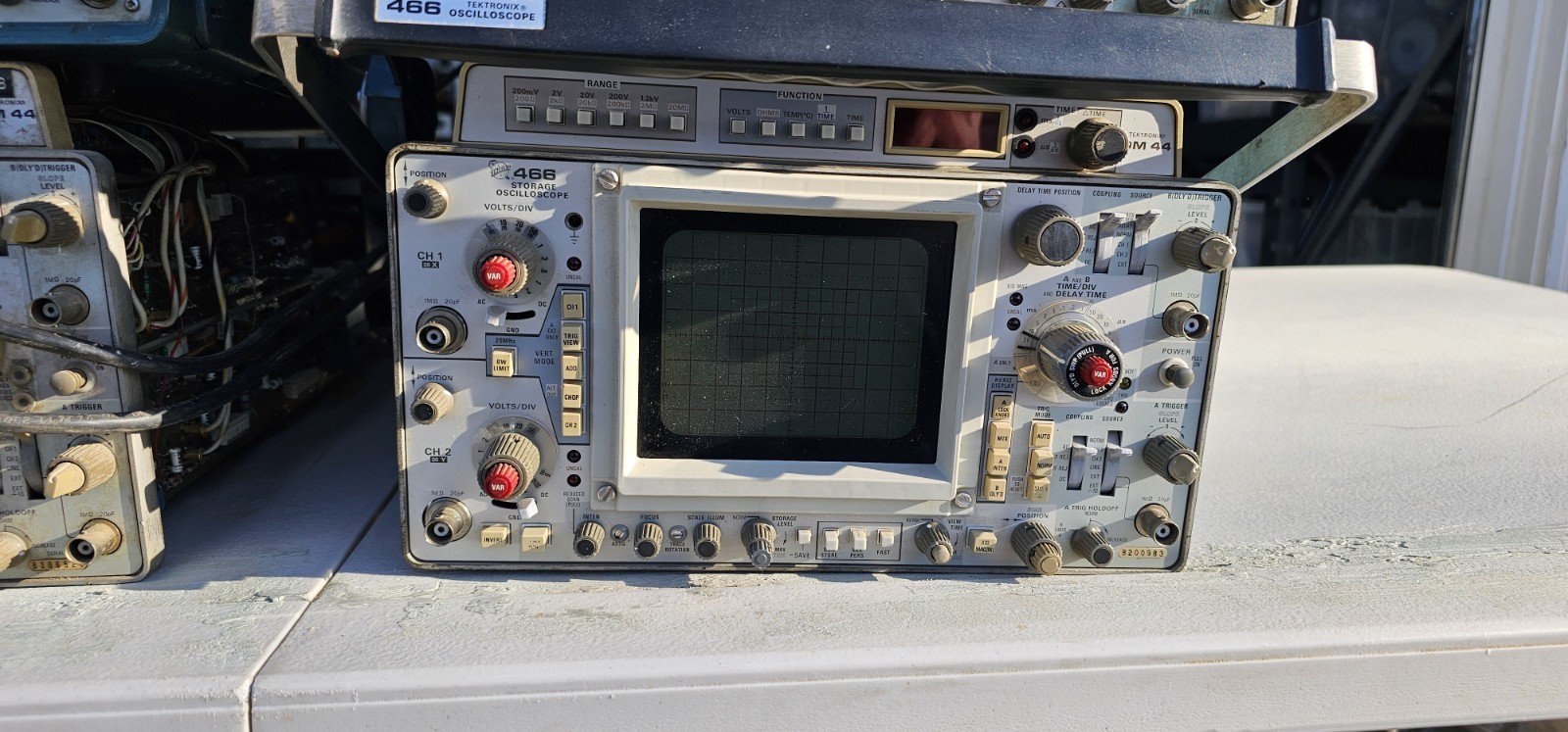 FOR PARTS VARIOUS TEKTRONIX OSCILLOSCOPES