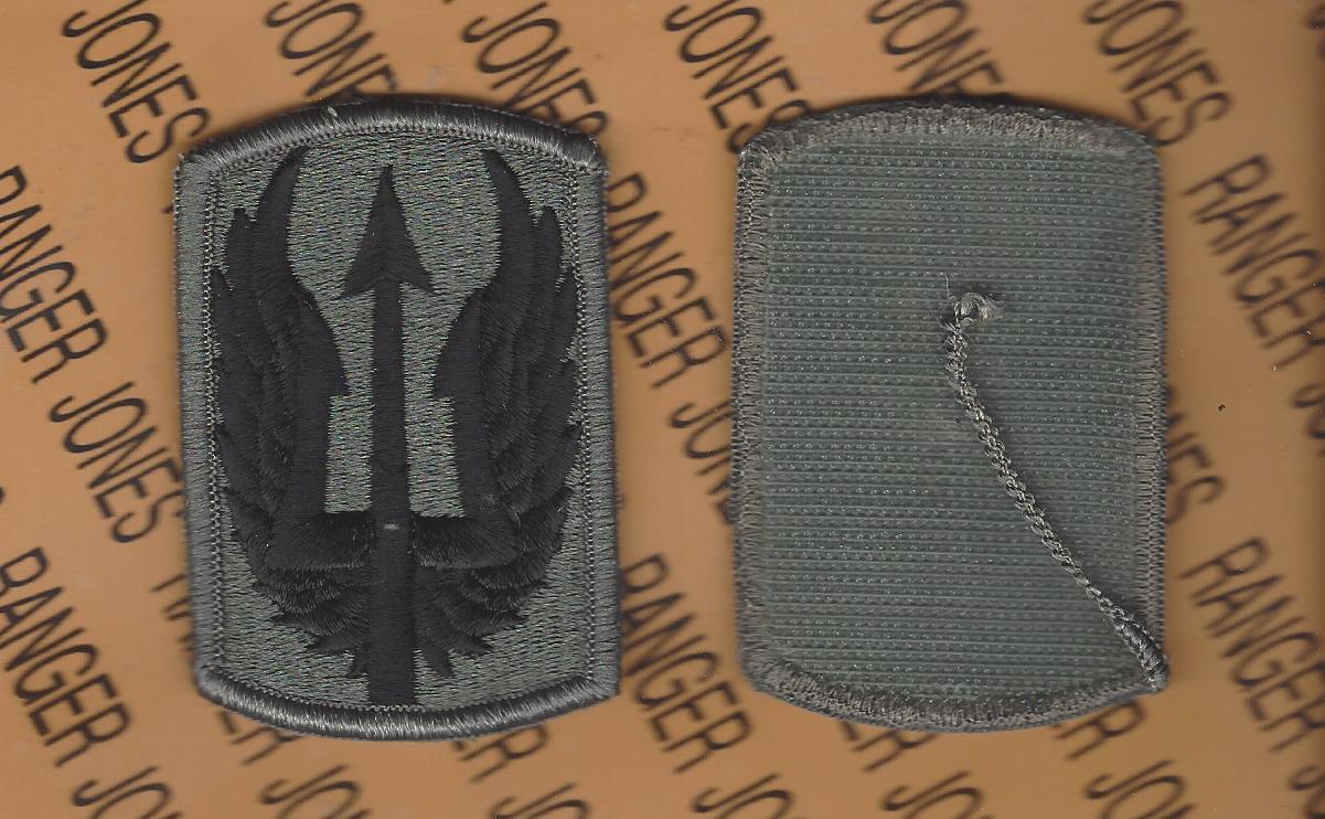 US Army 185th Aviation Brigade ACU uniform w/ Hook patch m/e