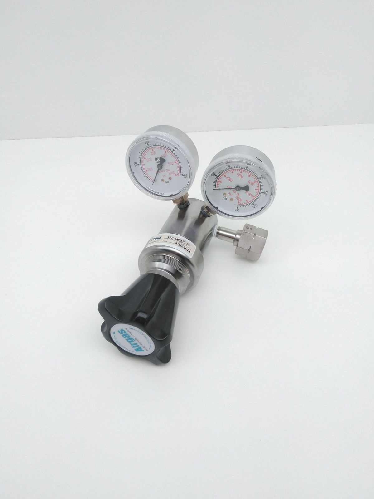 Airgas Y11N198J677-AG High Delivery Single Stage Regulator, Brass, 1/4" FNPT