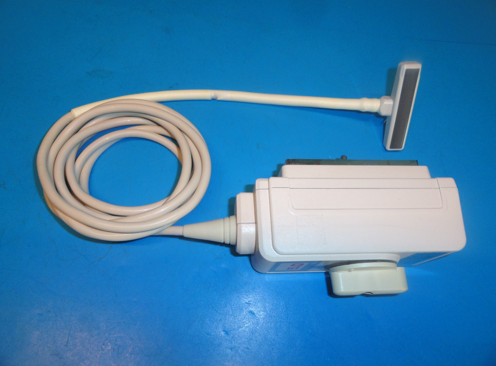 ALOKA UST‑5819‑T 5.0 MHz Linear T Probe; For SSD‑1000/1400/1700/2000/2200 ~ 5265