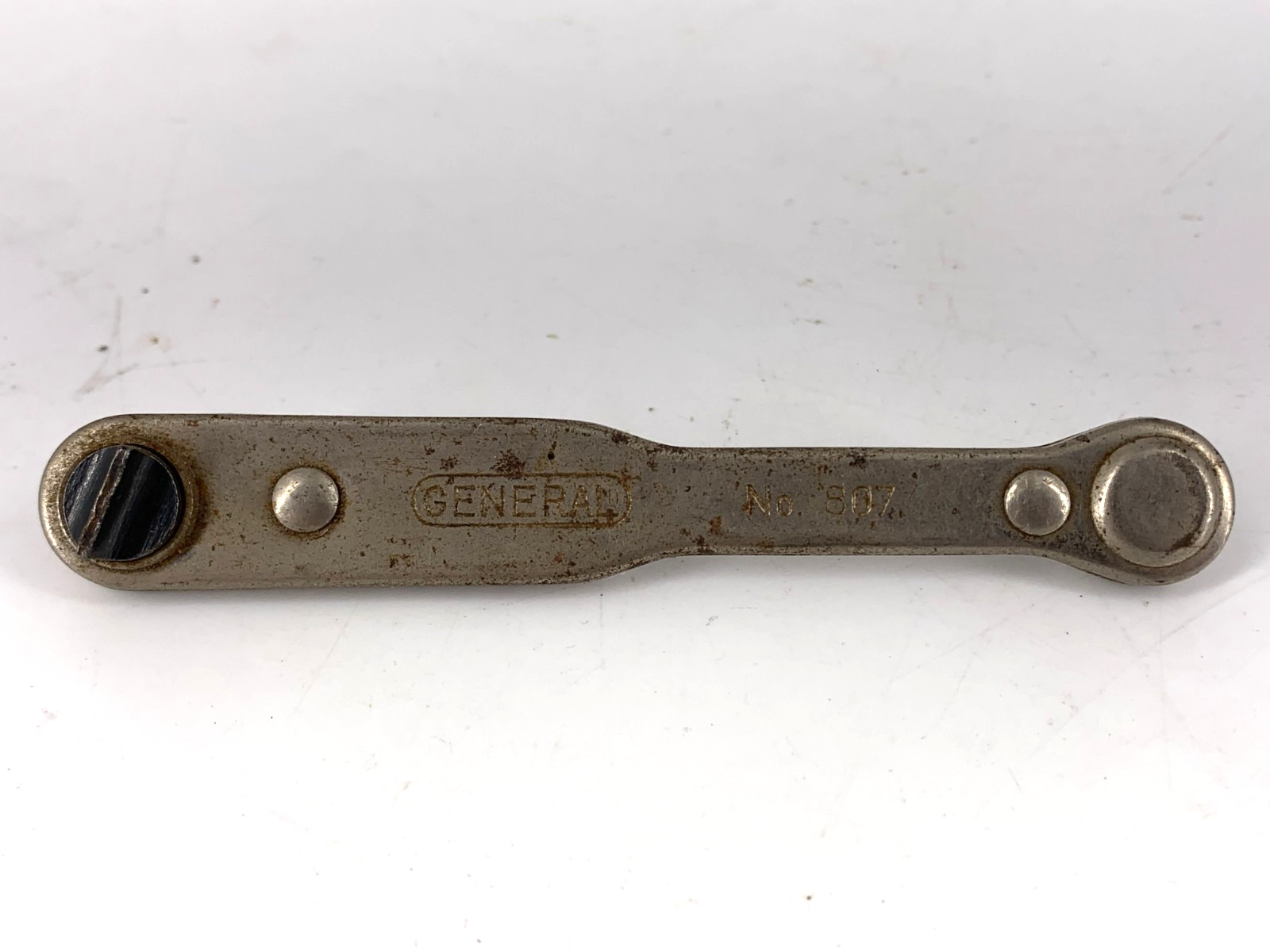 General Hardware Model 807 Offset Ratcheting Screwdriver