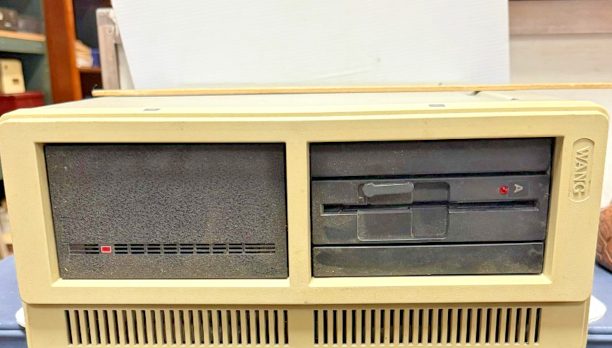 Vintage Wang PC  PC-S2-3 (Untested For Parts or repair) (FC110-TOP-AA627)