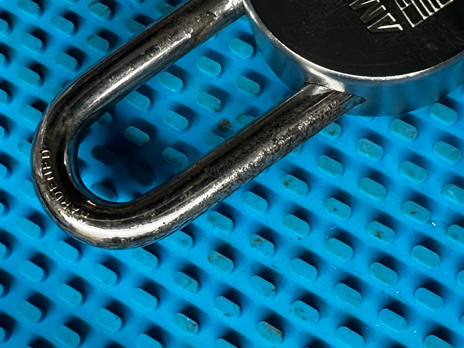 American Lock Company Series 700 Hardened Steel Padlock And 3 Six Pin Keys