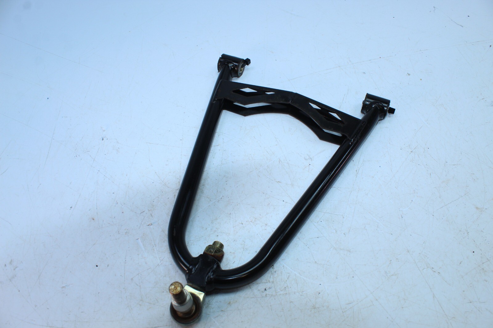 2009-2014 SKI-DOO EXPEDITION 600 FRONT UPPER LEFT ARM BLACK 505072375