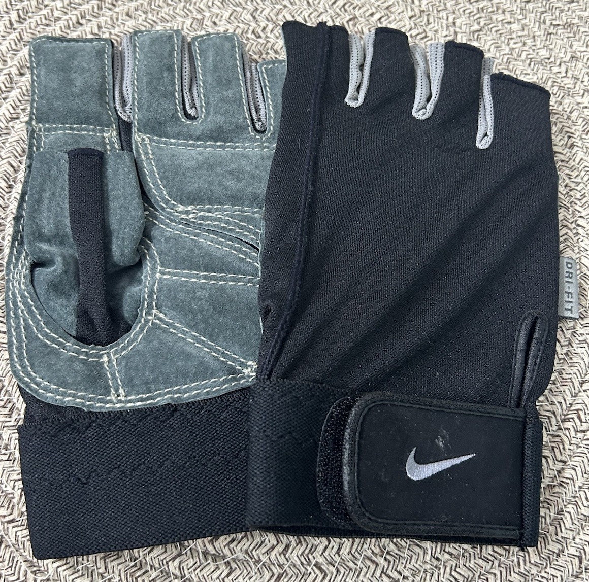 VTG Nike Men's Ultimate Heavyweight Gloves XXL Black Dri-Fit Gym Weight Lifting