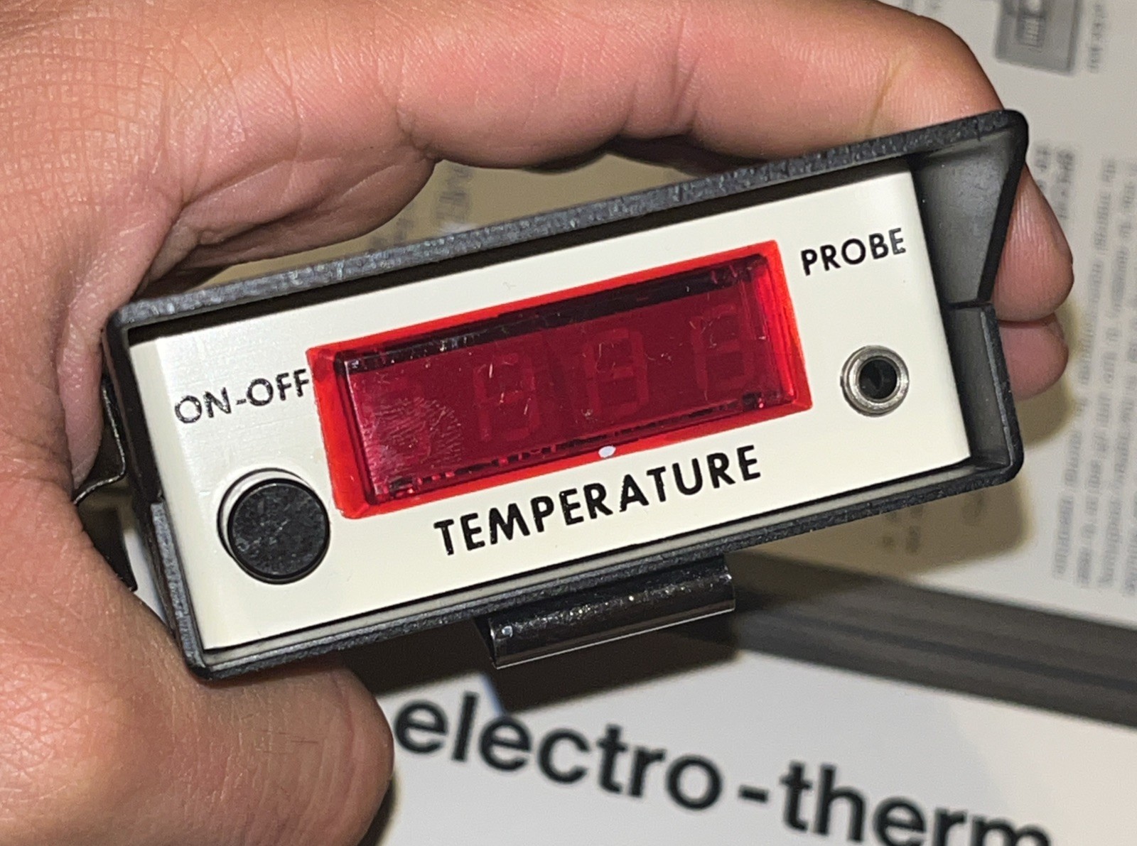 Electro-Therm Digital Thermometer EK/IT 610