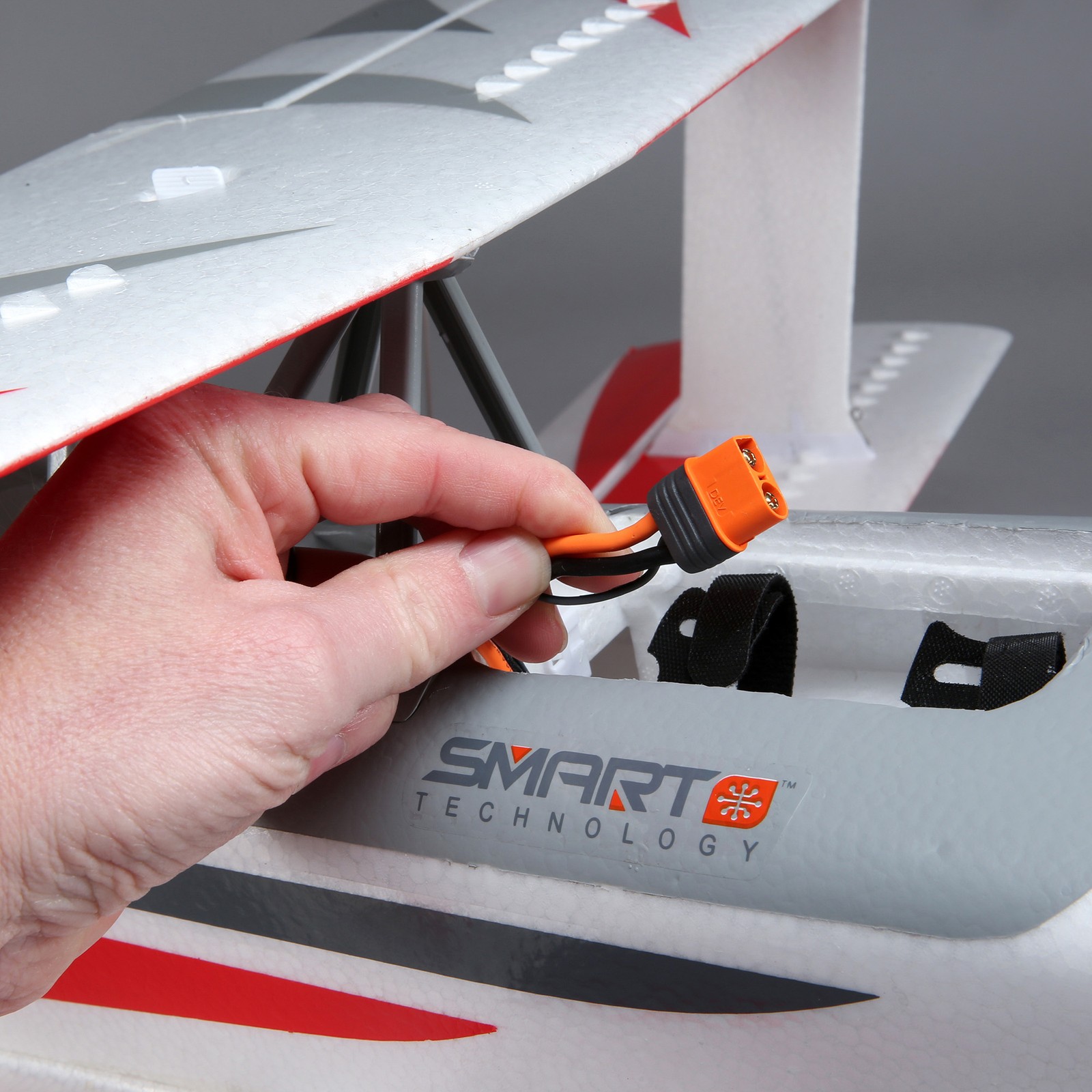 E-flite RC Airplane Ultimate 3D 950mm Smart BNF Basic with AS3X & Safe