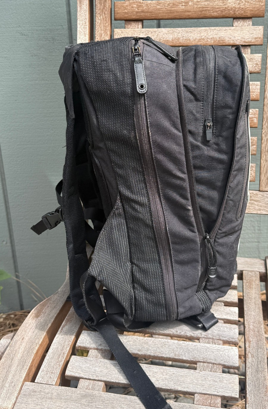 Rapha Black Cycling Backpack 15L - Fits 15" Laptop
