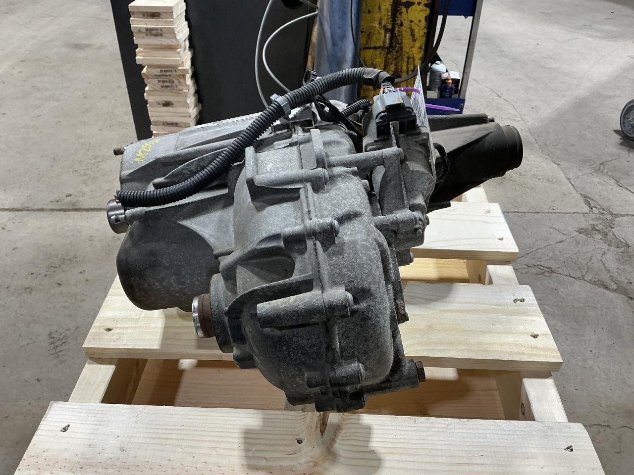 Transfer Case Floor Shift Automatic Fits 09-13 SIERRA 1500 PICKUP 850521