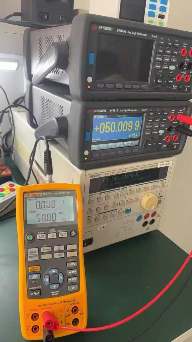 Fluke 726 Precision Multifunction Process Calibrator