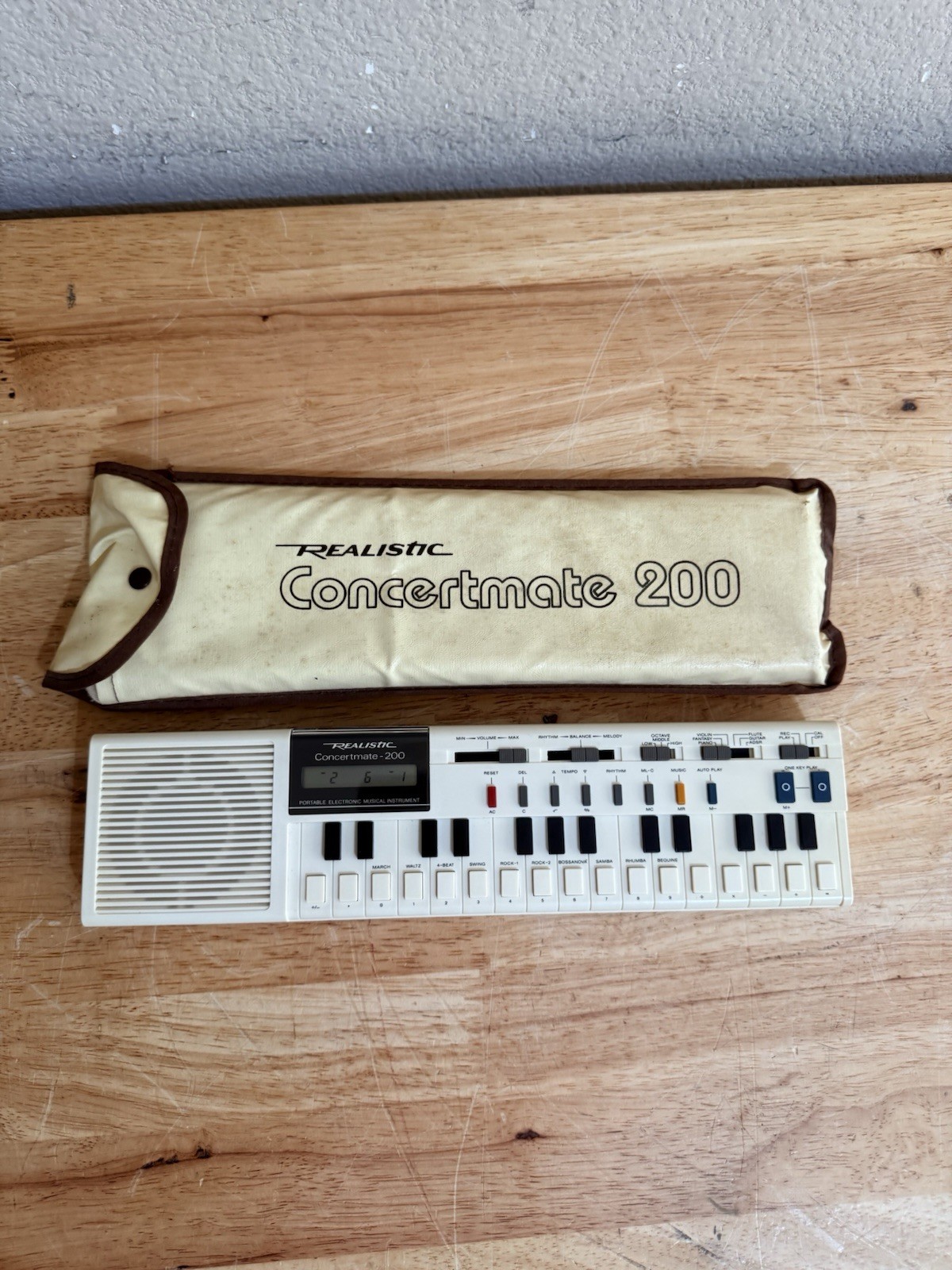 Realistic Concertmate 200 Electronic Keyboard Synthesizer 1980's  - Tested Works