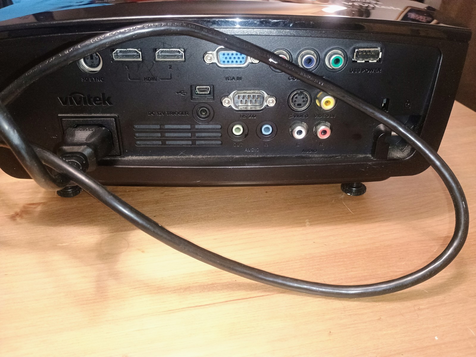 Vivitek DLP Desktop Projector Black HDMI VGA USB S-Video Composite