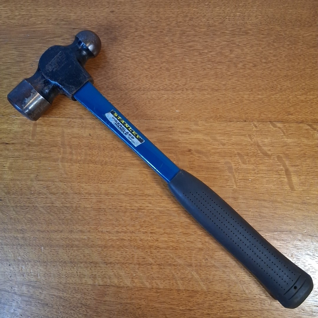 Stanley 32oz Ball Peen Hammer 54-332 Blue Fiberglass Handle w/ Black Grip Nice