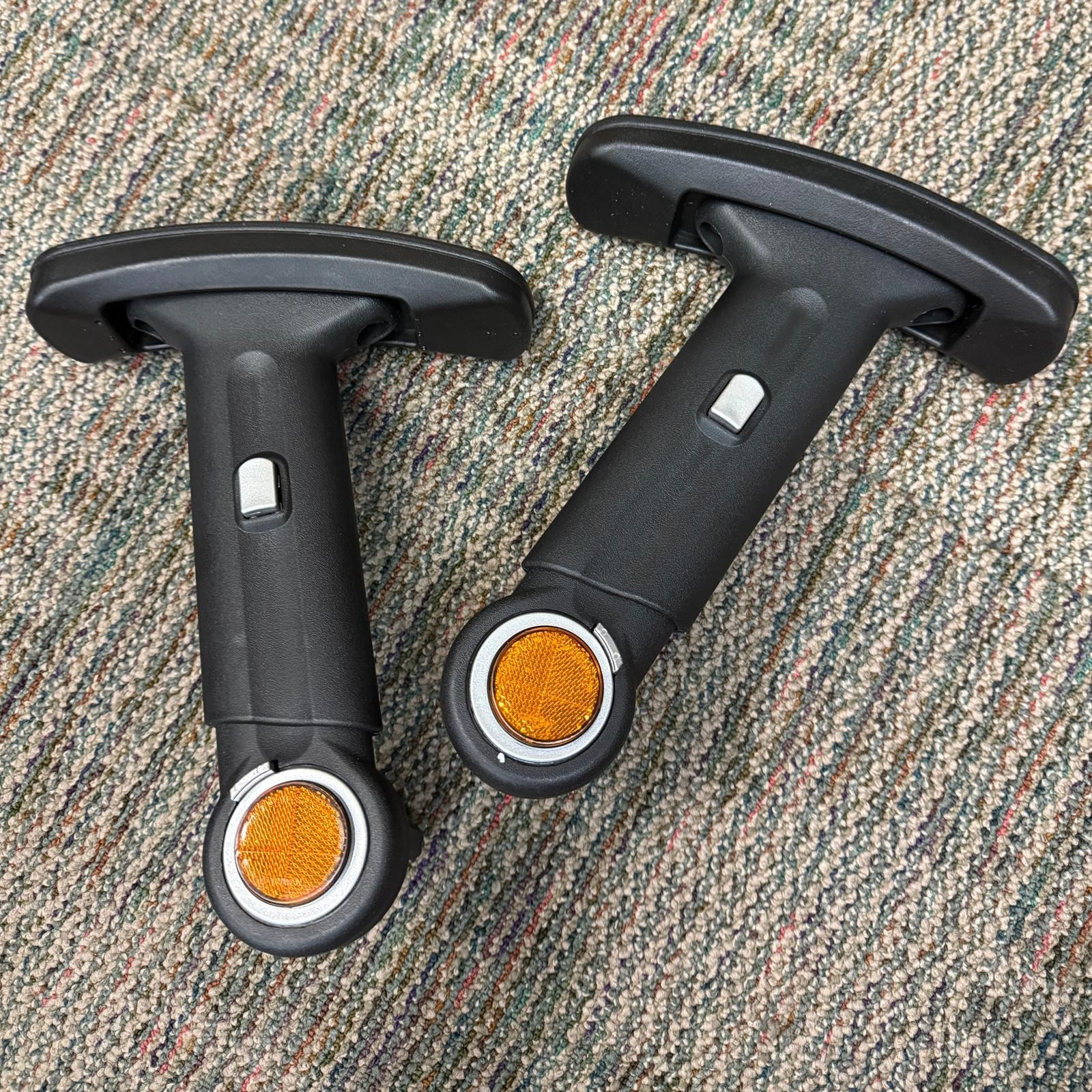 EV Rider Flip-Up Swing Away Armrest Accessory for V88104, Manual 4-Wheel Scooter