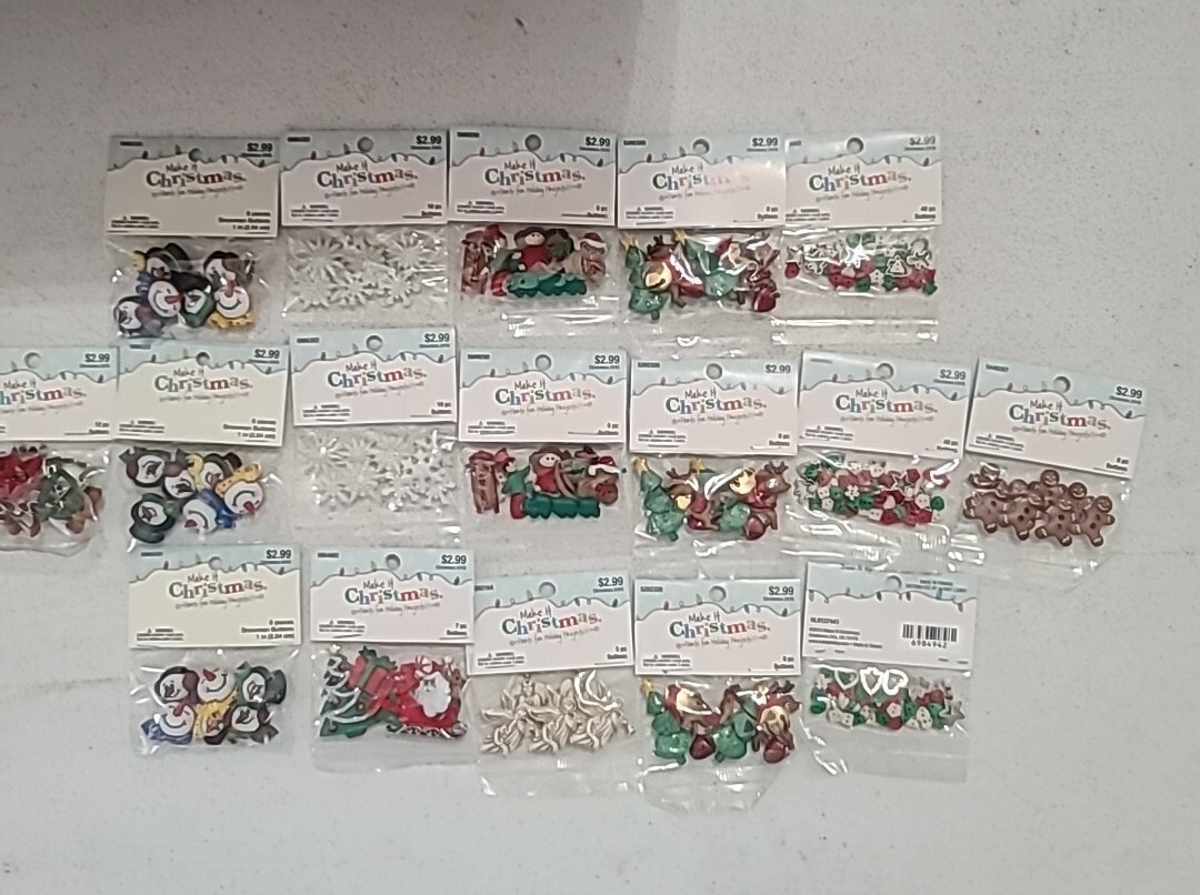 Make It Christmas Lot Of 17 Packages