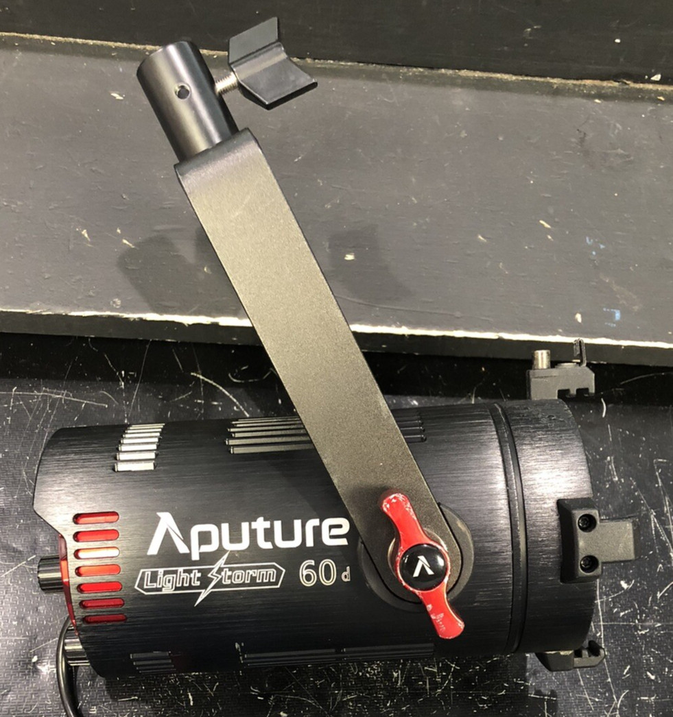 Aputure Light Storm 60d 60W daylight balanced focusing point source lamp