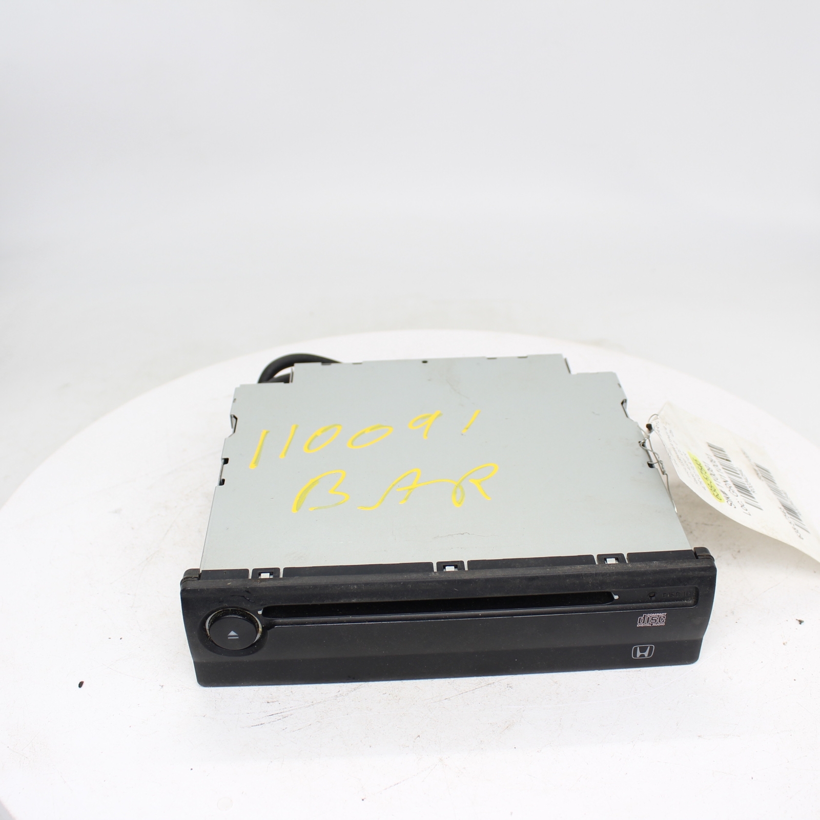 1998 Honda Accord Radio Part Number - 638-57545