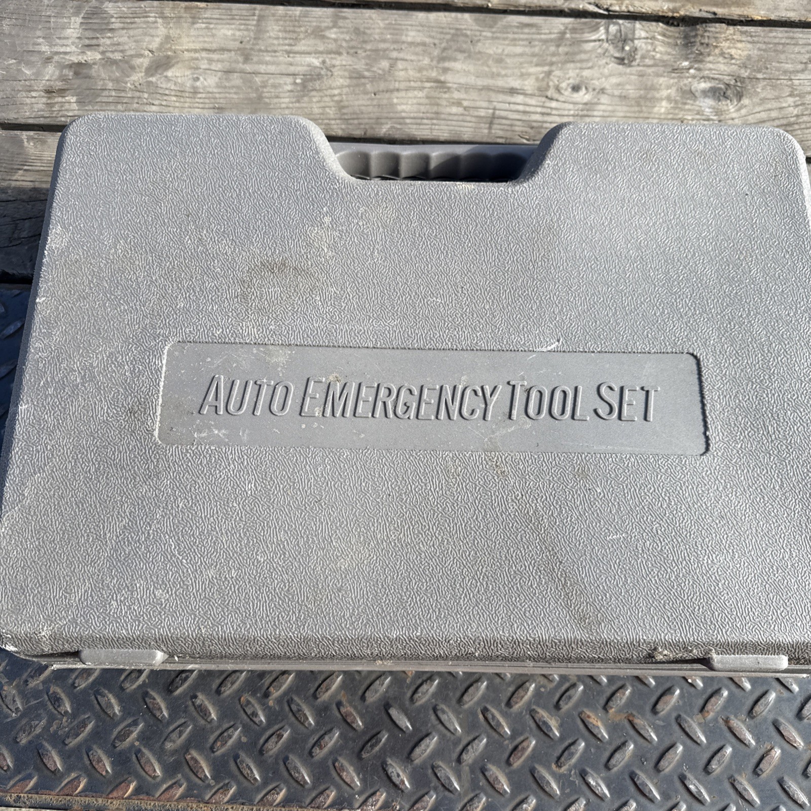 auto emergency toolkit