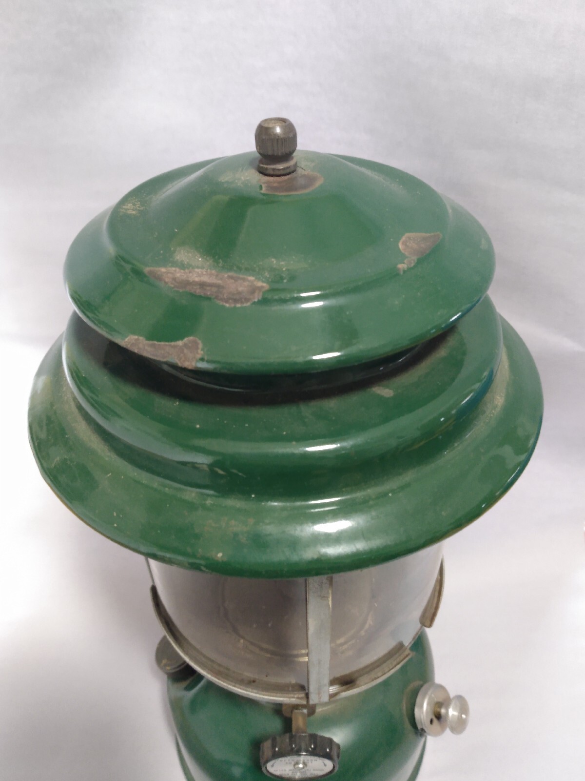 Vintage Coleman 2 Mantle Lantern Model 220K 8/1981