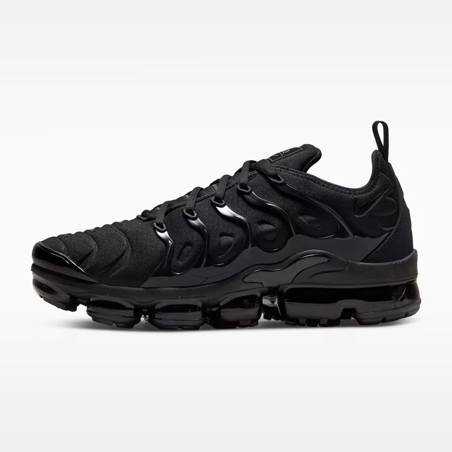 Nike Air VaporMax Plus Men’s Low Top Sneaker Triple Black 924453-004