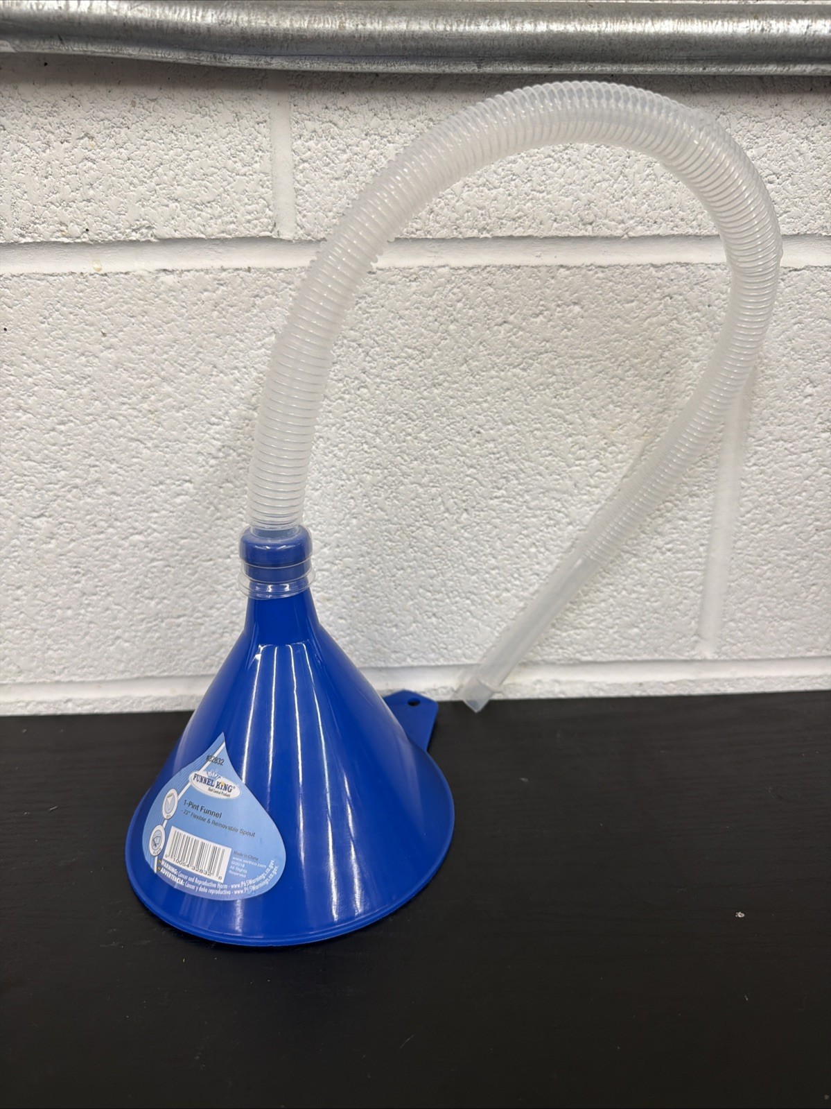 Wirthco 32832 Funnel King 1 Pint Funnel with 21" Flexible Spout - ECS