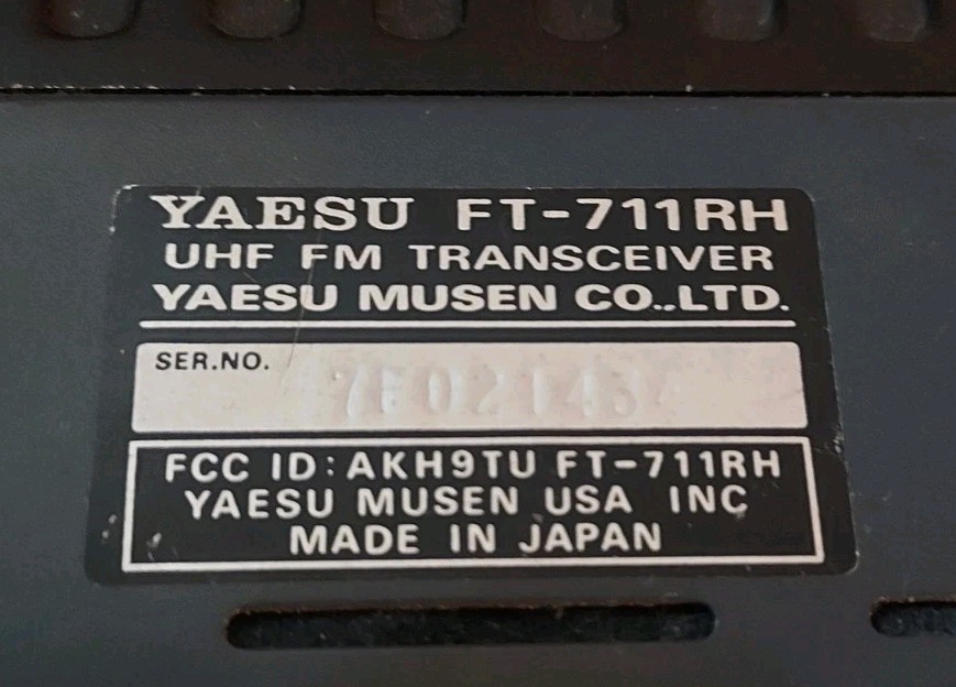 YAESU FT-711RH UHF FM TRANSCEIVER - USED UNTESTED