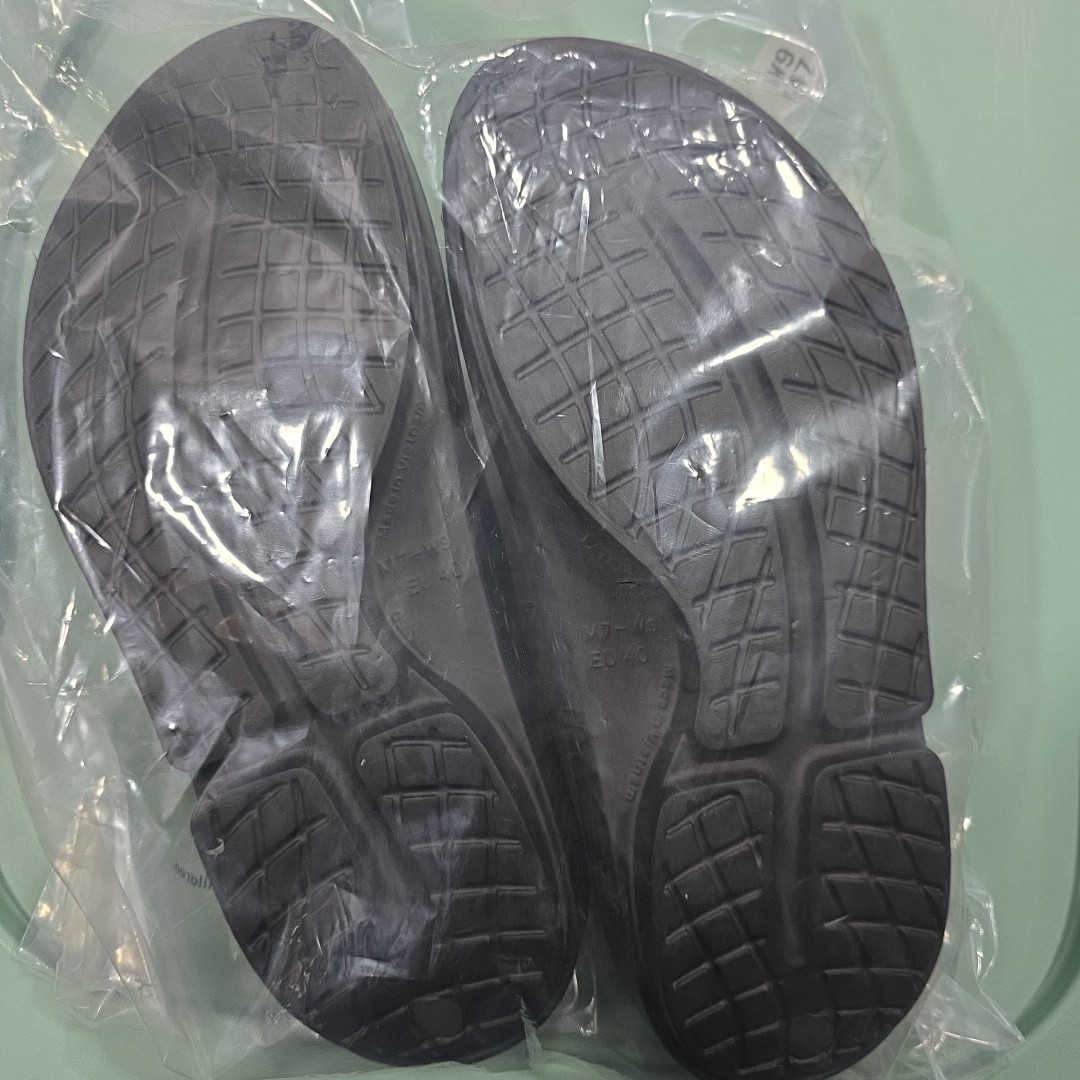 OOFOS OOAHH Unisex - Black - M7/W9