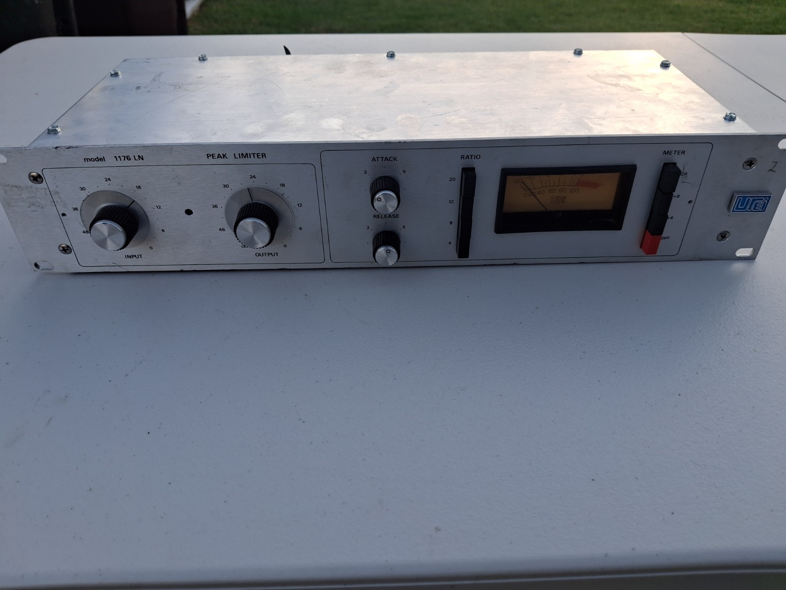 Urei 1176LN Peak Limiter Compressor Studio Recording UNTESTED FOR PARTS REPAIR