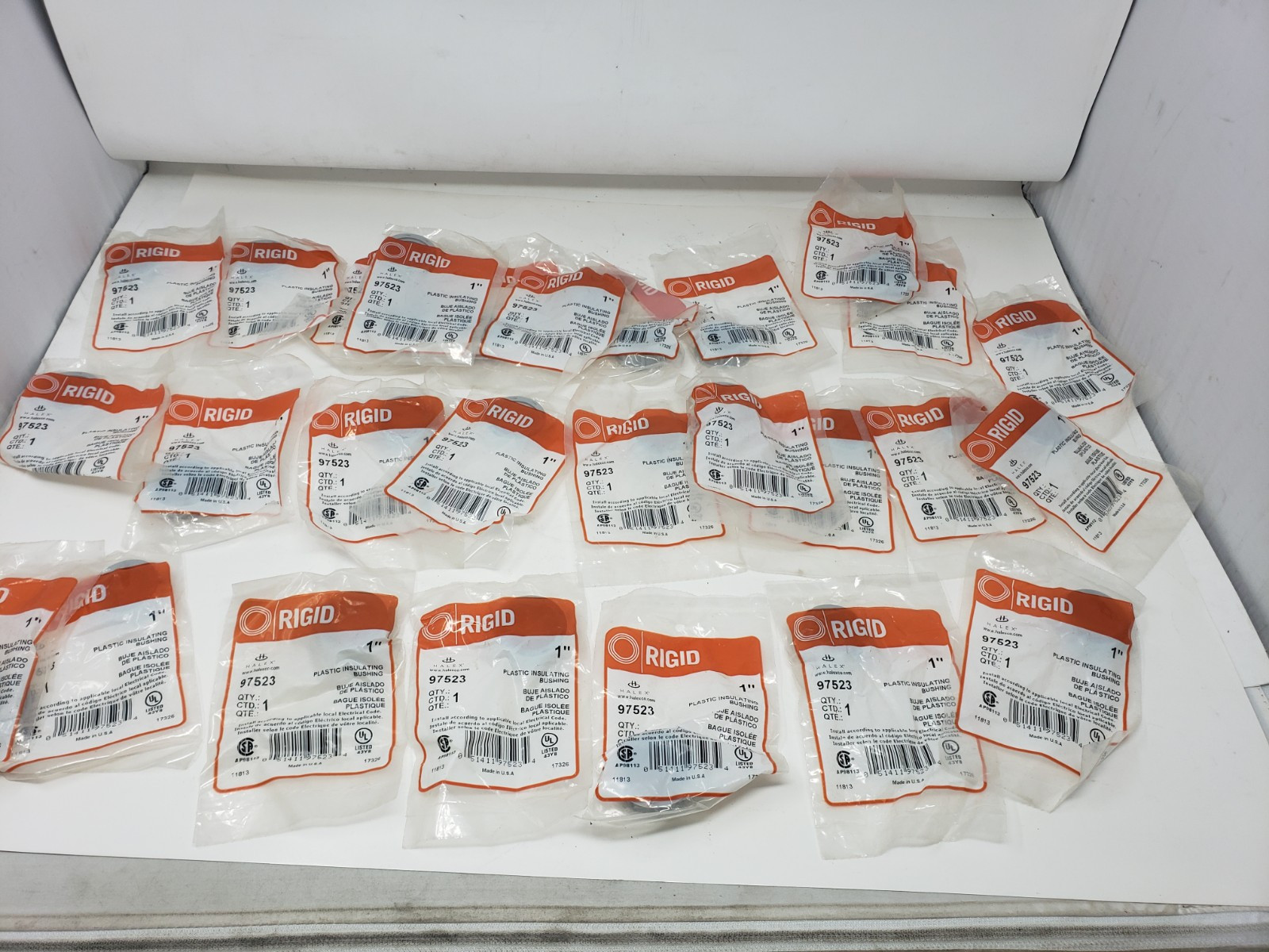 Lot Of 27 Rigid 97523 Halex Plastic Insulating Bushing