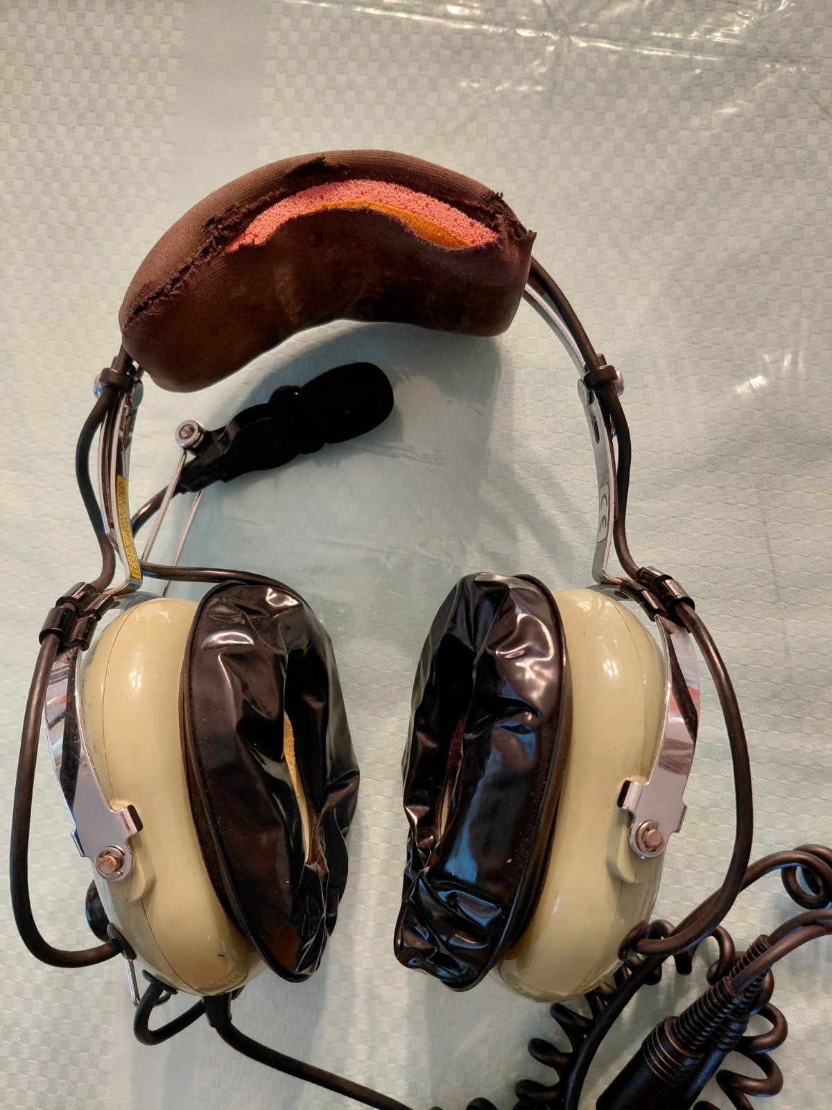 David Clark Model H10-76 Aviation Headset With GA Airplane Adapter