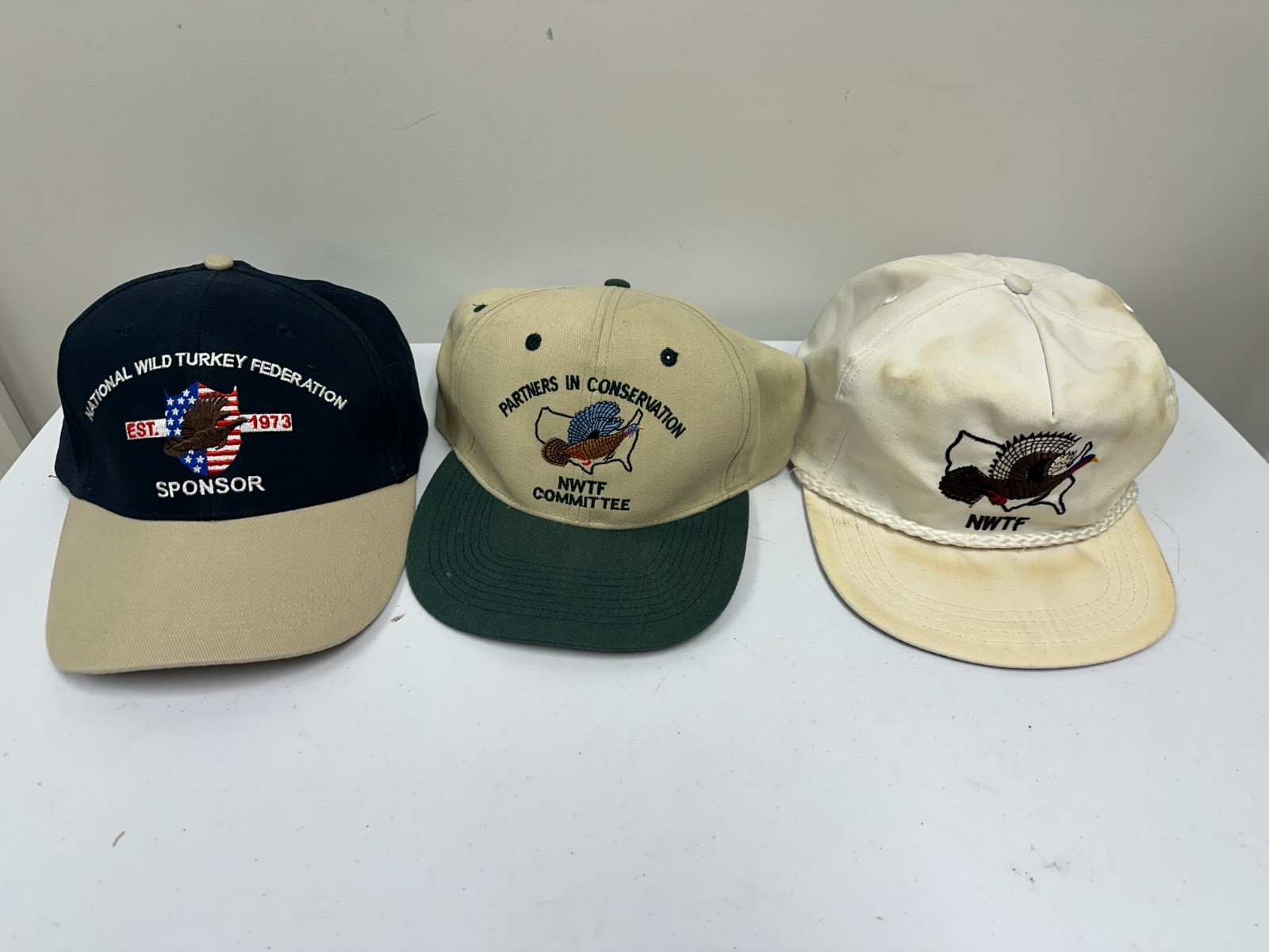 3 LOT VTG 90’s National Wild Turkey Federation NWTF Sponsor Committee Hats Caps