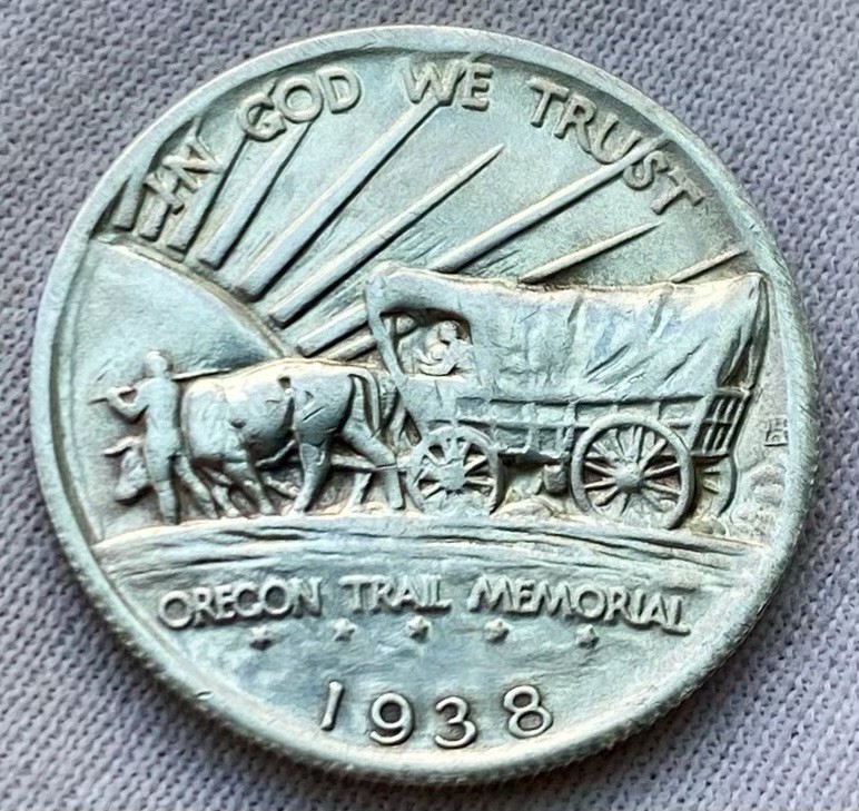 USA 1938S OREGON TRAIL MEMORIAL FANTASY HALF DOLLAR TOKEN COIN.
