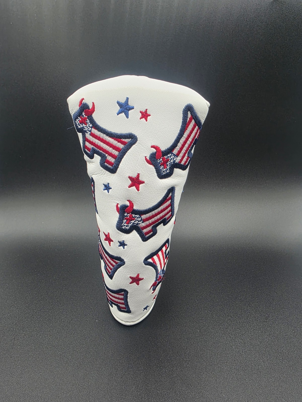 Scotty Cameron USA Dancing Junk Yard Dog Custom Shop Blade Headcover New