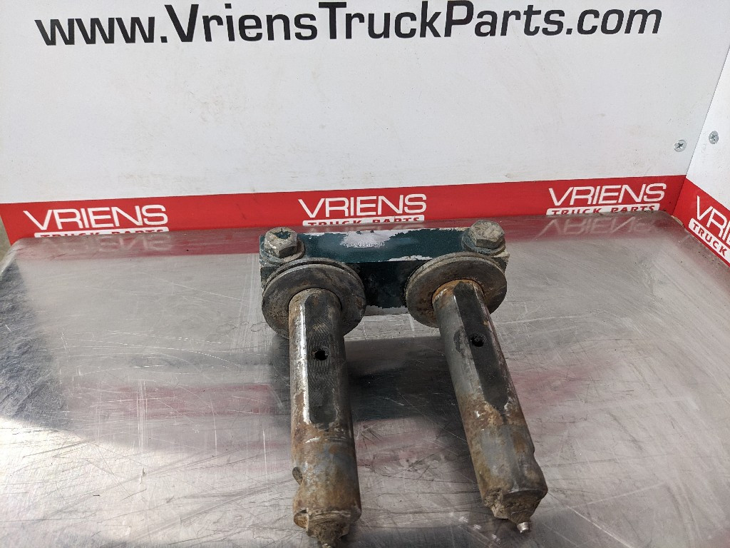 PETERBILT PETERBILT SHACKLE-FRONT SPRING 02-01783