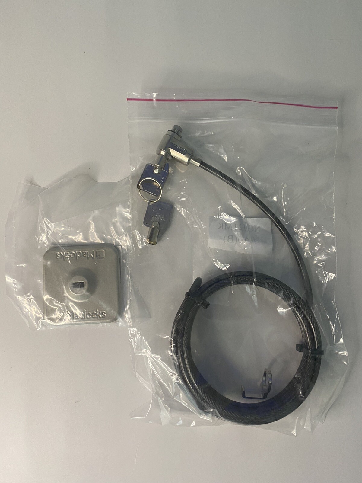 Maclocks Universal Tablet Lock Secures any Tablet in Seconds with Key New in Box