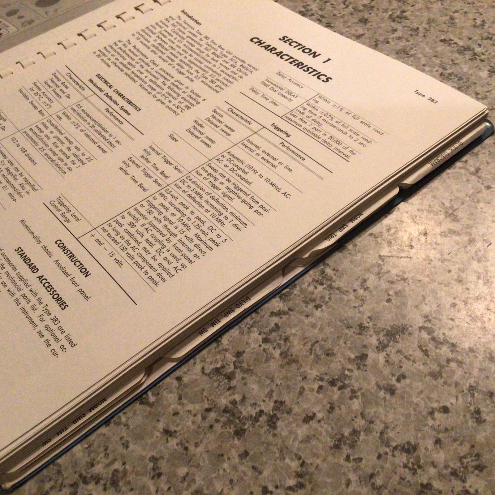 Tektronic Type 3B3 Plug-in Unit Instruction Manual 1967, clean book