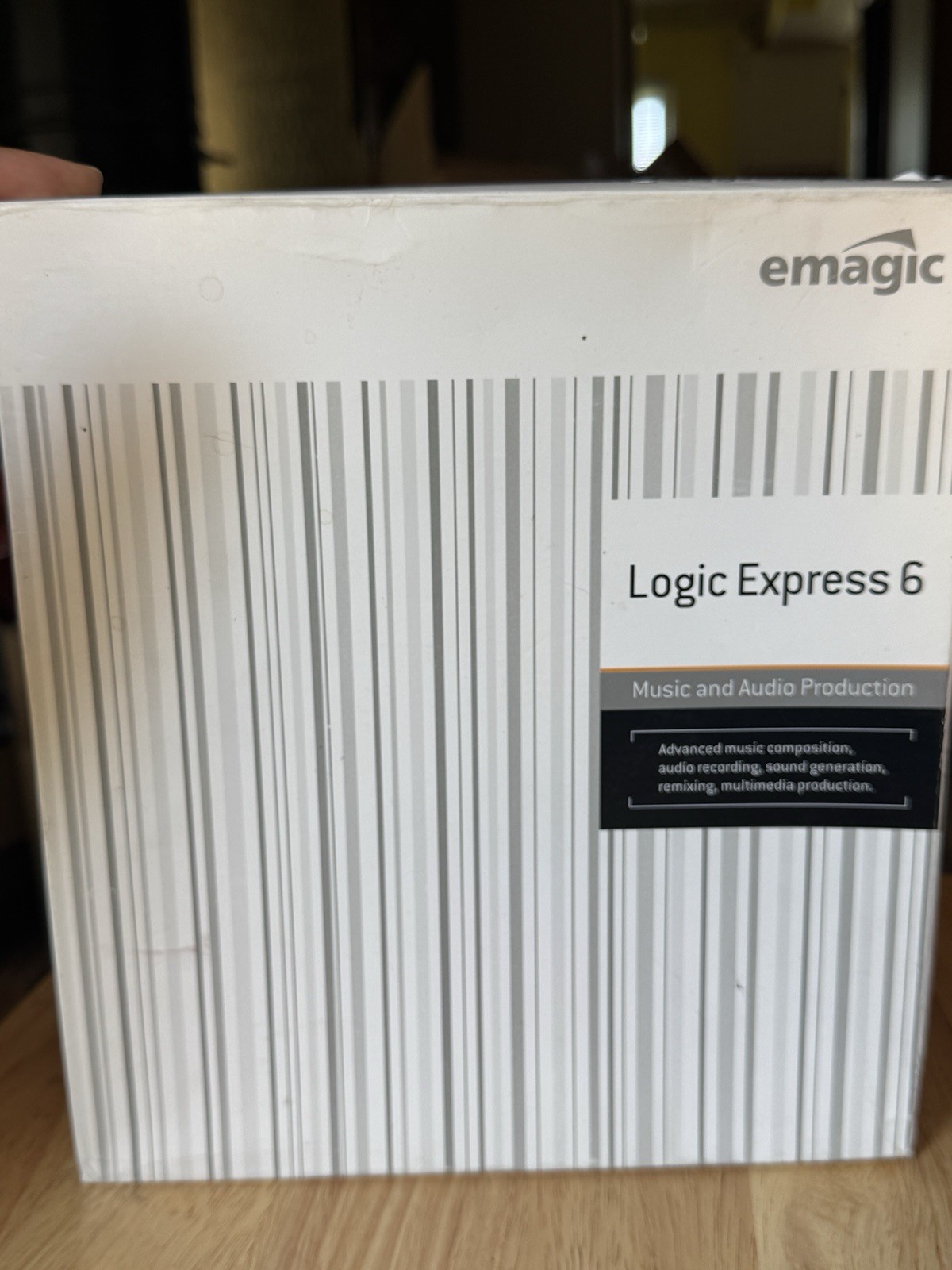 Emagic Logic Express 6 Daw Software for Mac Cd Rom with USB Key Complete In Box