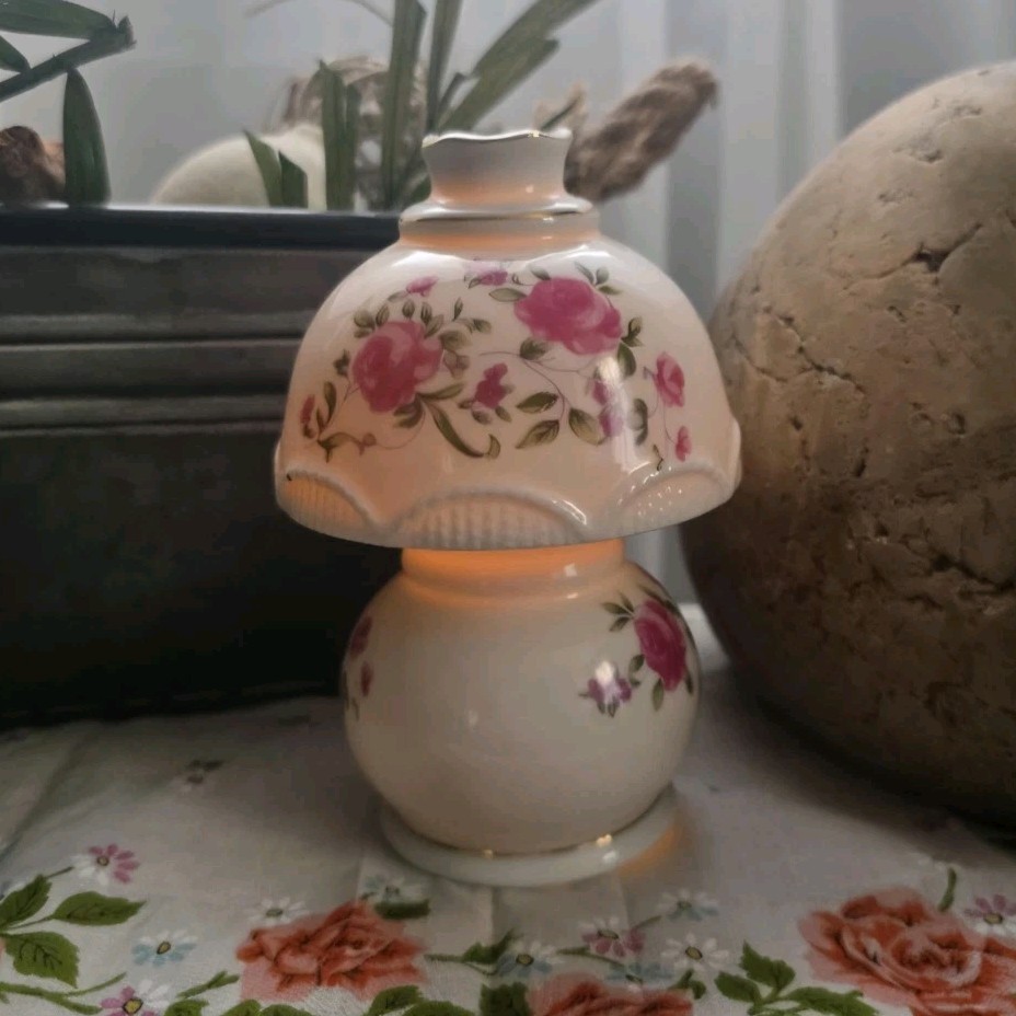 Irice Porcelain Floral Night Light Perfume Burner White Pink