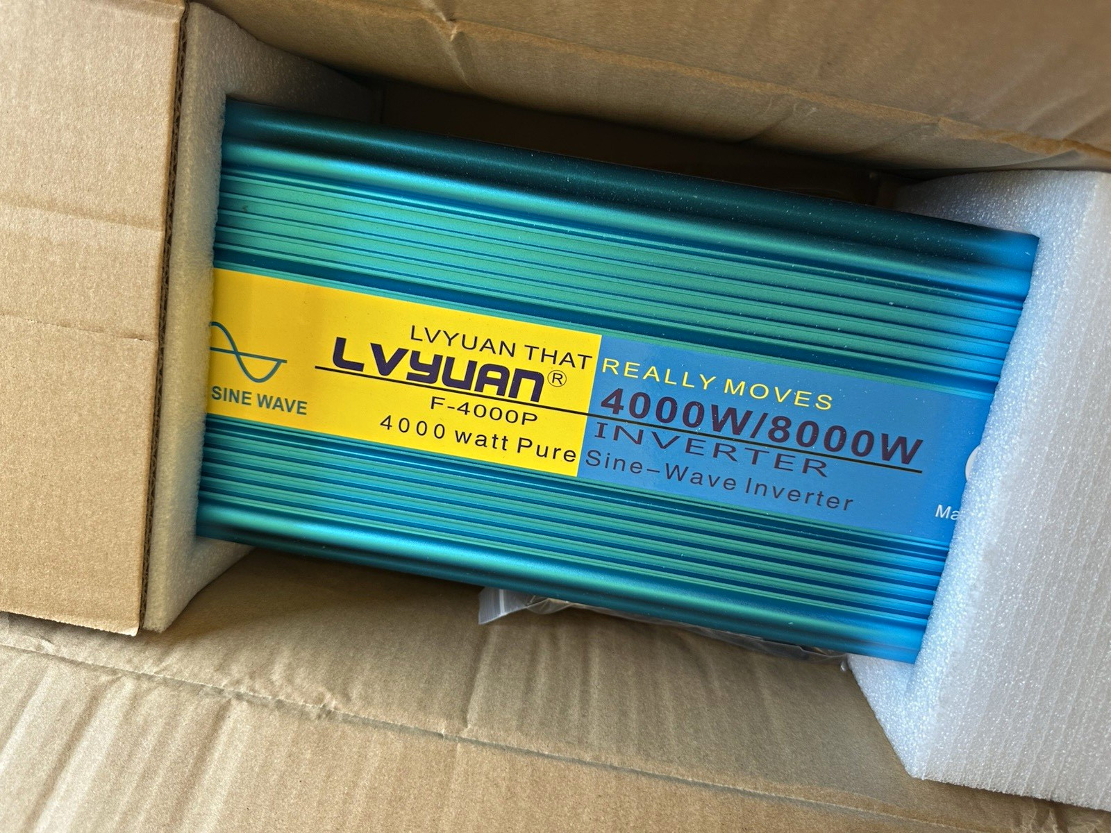 LVYUAN F-4000P Pure Sine Wave 4000W Charger/Inverter 8000W Peak