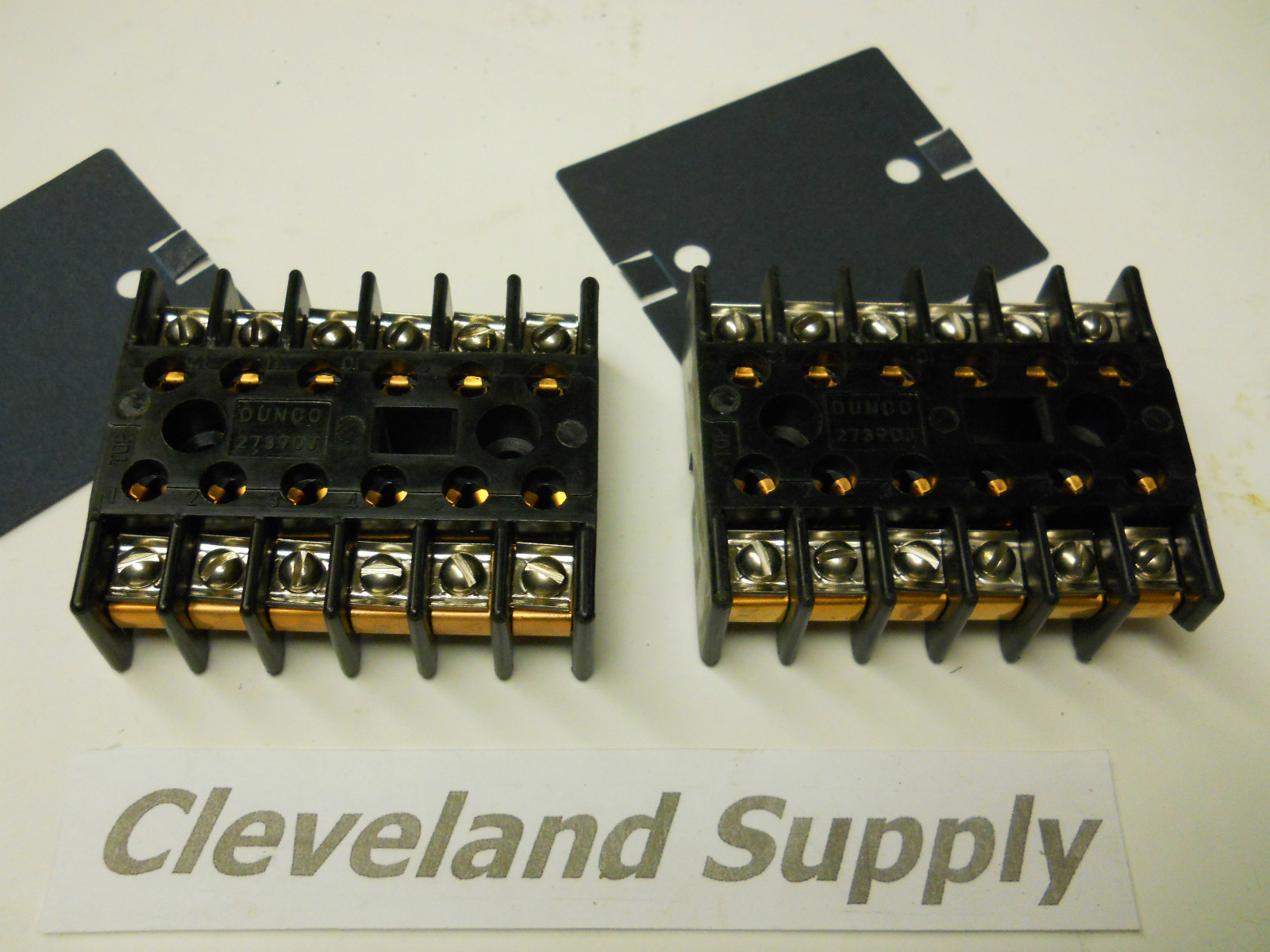 DUNCO 27390J RELAY BASES 12 PIN (SET OF 2) NEW CONDITION IN PACKAGE