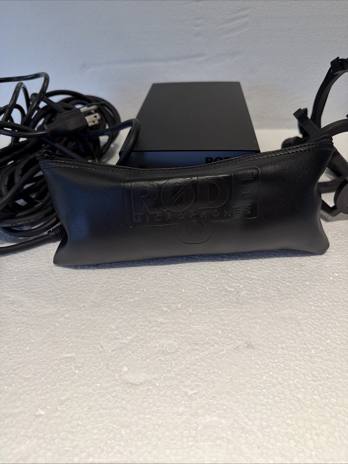 NTK MICROPHONE POWER SUPPLY AND MICROPHONE