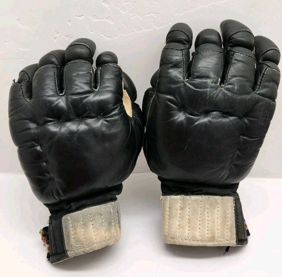 Vintage Open Finger MMA Boxing Gloves Martial Arts Kenpo  Vale Tudo