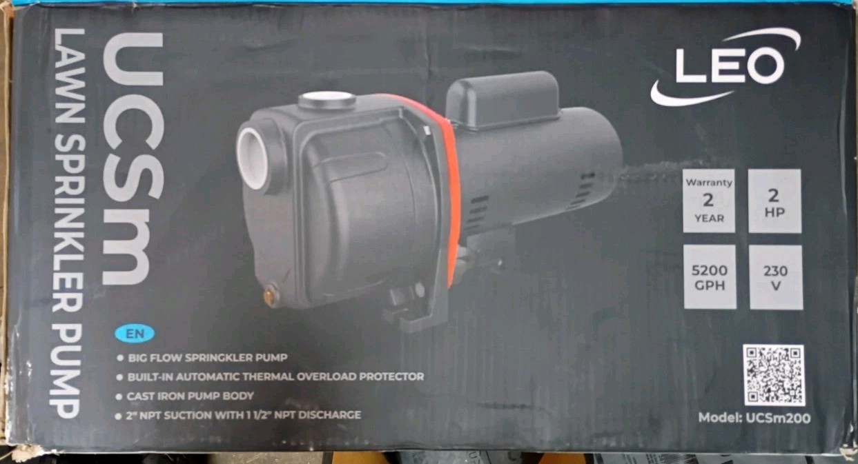 Leo UCSm200 2 hp Lawn Sparkler Pump  New Open Box.