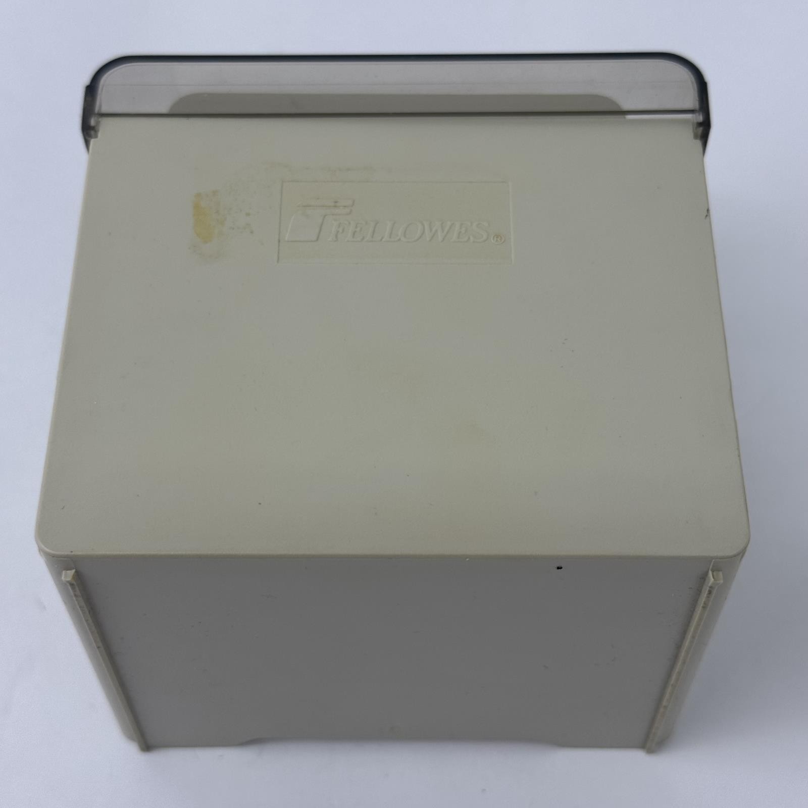 Vintage Fellows 3.5 Inch Plastic Floppy Disk Step Cube 95550 Beige