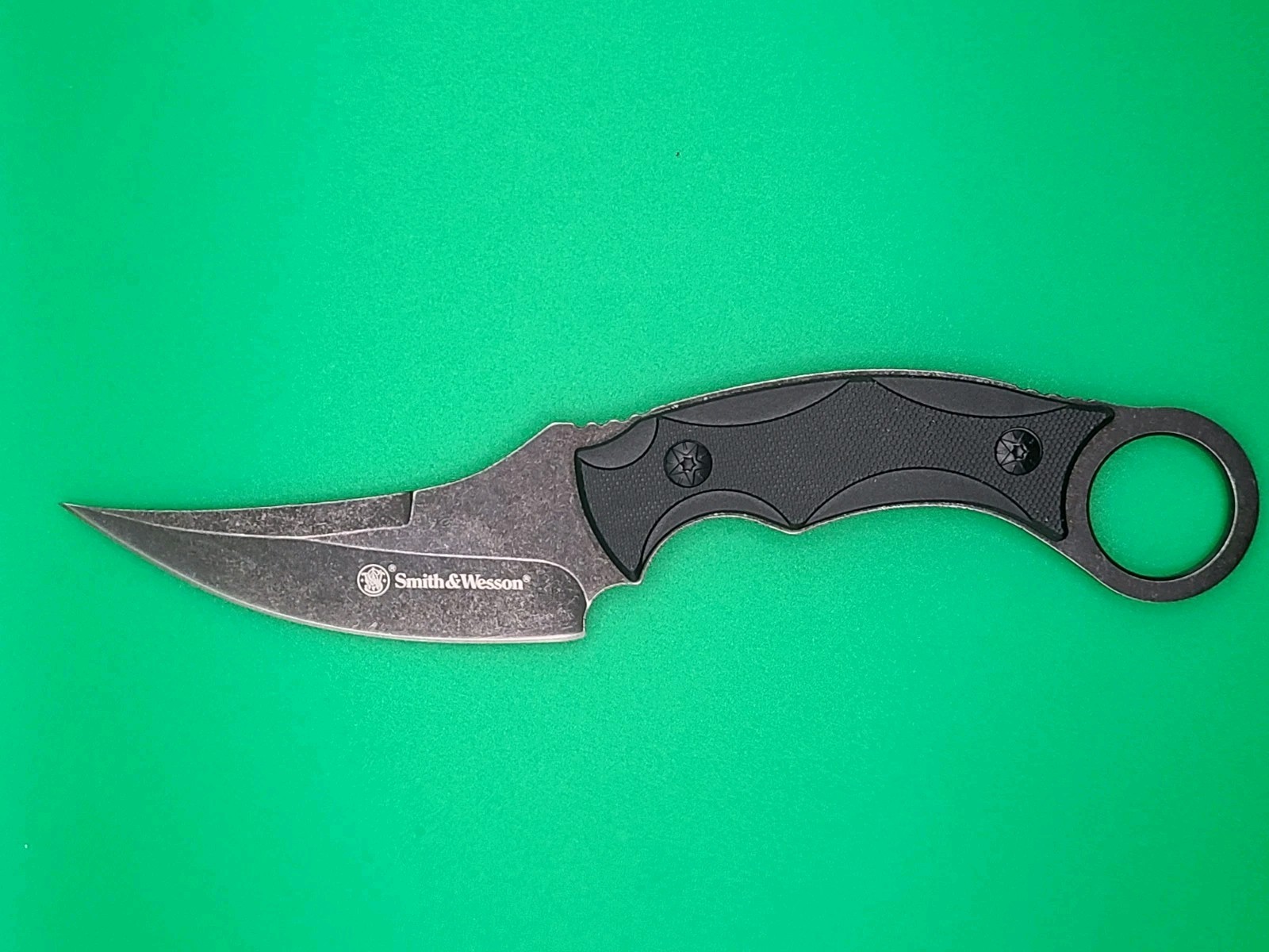 Smith & Wesson 8.5" Stainless Karambit Fixed Blade Neck Knife Model SW995 - New