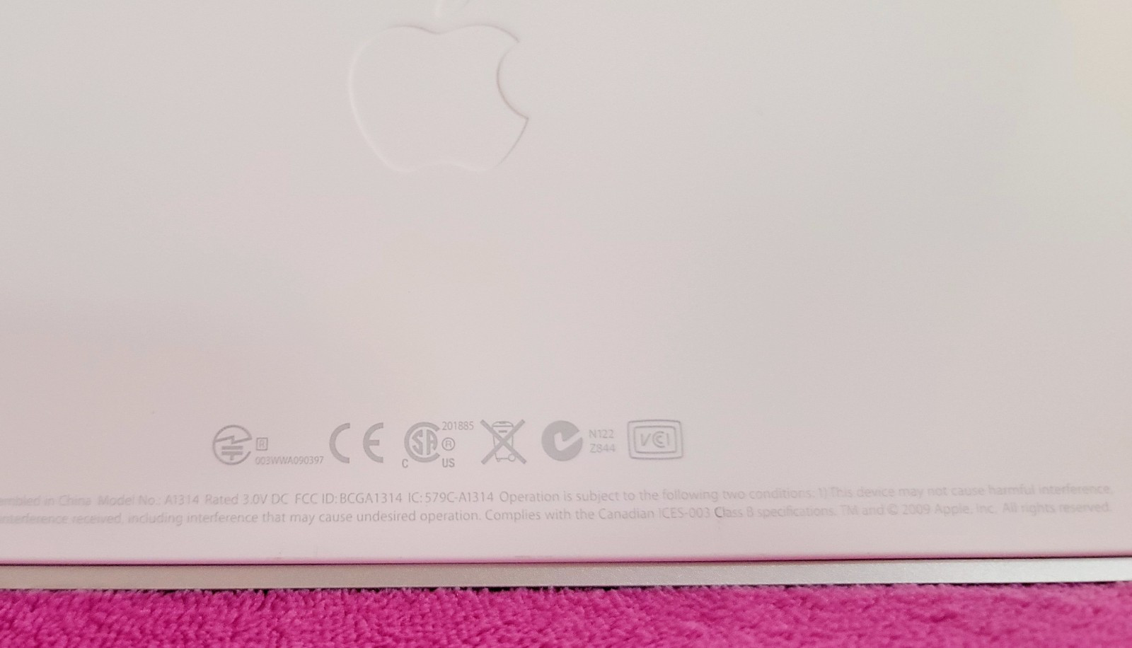 Apple A1314 Bluetooth Wireless Keyboard w/ A1296 Magic Mouse **Tested, Working!